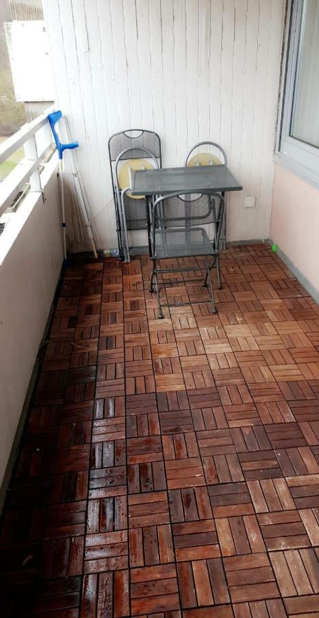 Sehr Schoene Drei Zimmer Deluex Wohnung In Sindelfingen Exteriér fotografie
