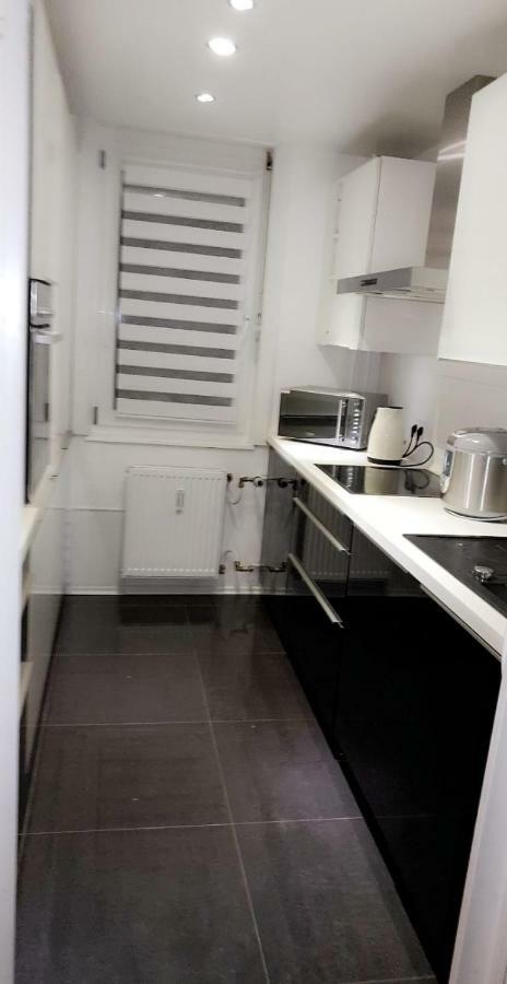 Sehr Schoene Drei Zimmer Deluex Wohnung In Sindelfingen Exteriér fotografie