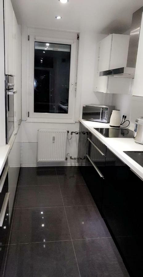 Sehr Schoene Drei Zimmer Deluex Wohnung In Sindelfingen Exteriér fotografie