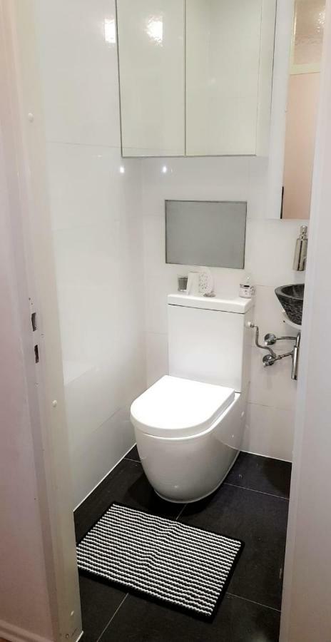 Sehr Schoene Drei Zimmer Deluex Wohnung In Sindelfingen Exteriér fotografie